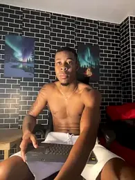 Lil_Curved webcam model stream image