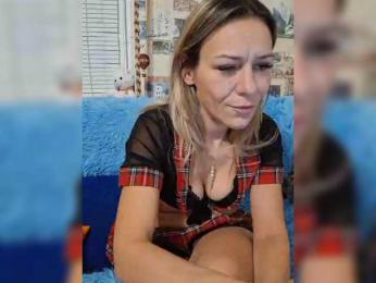 krisred webcam model stream image