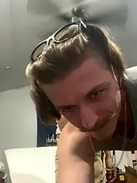 SparingTeller webcam model stream image