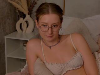 Imogen Blare webcam model stream image