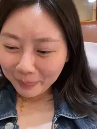 qinger2025 webcam model stream image