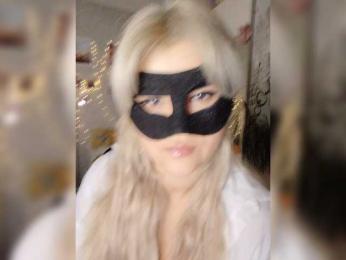 blackmask_ webcam model stream image