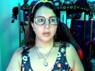 nahomy-moon webcam model stream image