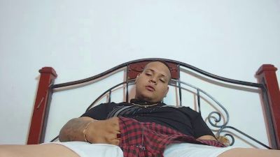 Mikeblaze1 webcam model stream image