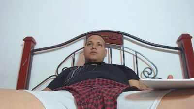 Mikeblaze1 webcam cam4 model stream image