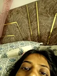 zoya_your webcam model stream image
