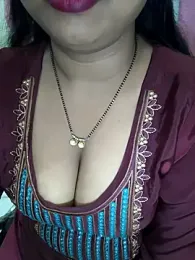 Soniya_G webcam model stream image