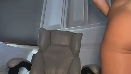 UrLillShy webcam stripchat model stream image