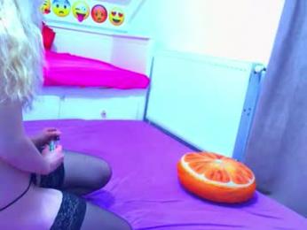 eveandmax webcam model stream image