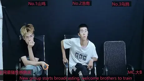 Young-hot-boys webcam model stream image