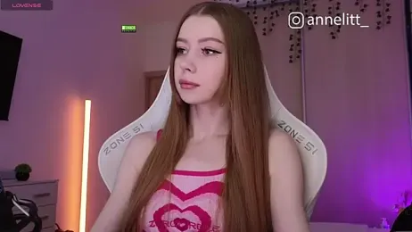 Annelitt webcam stripchat model stream image