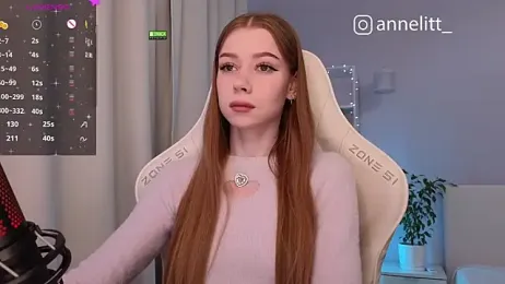 Annelitt webcam model stream image