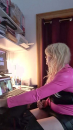 DevBiDwt1984 webcam model stream image