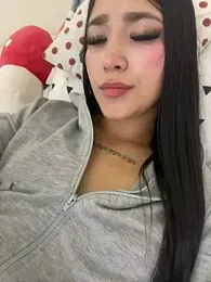 Valeerie_ webcam model stream image