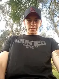 Thomasjons_ webcam model stream image