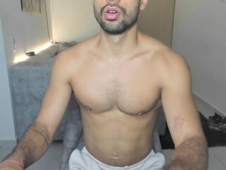 Ryan Camerons webcam model stream image