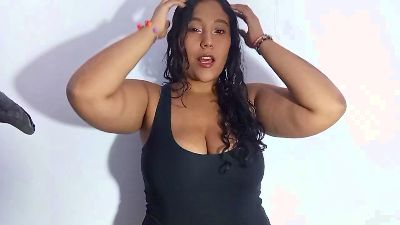 Scarlettrozze webcam model stream image