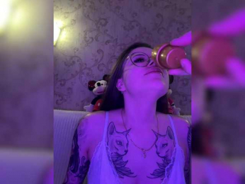 Flipflapsolo webcam model stream image