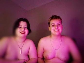 2Lesbians webcam model stream image
