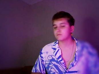 2Lesbians webcam model stream image