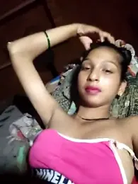 Cur_Pinki webcam model stream image