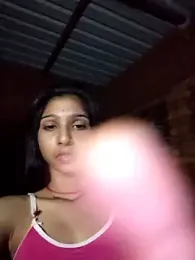 Cur_Pinki webcam model stream image
