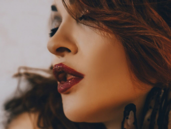 AdelMedium webcam livejasmin model stream image