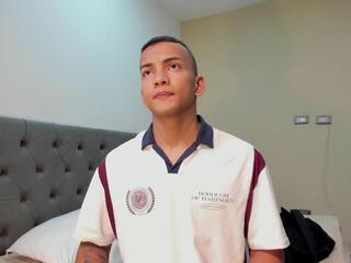 Rafael Leonn webcam model stream image