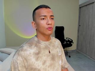 Rafael Leonn webcam model stream image