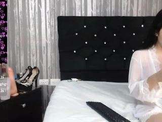 alicee-moonn webcam model stream image