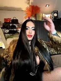 BigDominaMia webcam model stream image