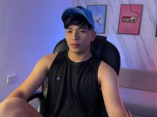 Ely Wild webcam model stream image