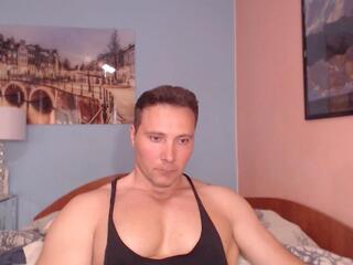 Hunky Muscle webcam flirt4free model stream image