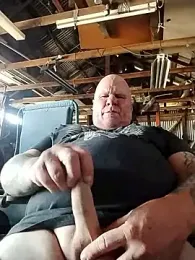 Reddog833 webcam model stream image