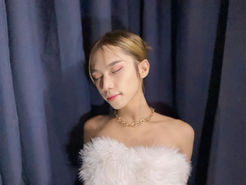 ParisKate webcam model stream image