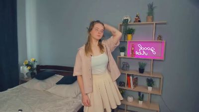 DeeDeignan webcam model stream image