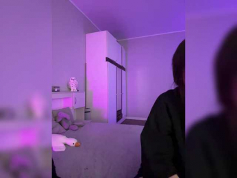 ShyAlya webcam model stream image