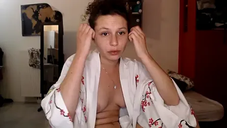 Lilou_cuute webcam model stream image