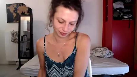 Lilou_cuute webcam model stream image