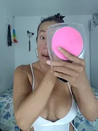 YOURSDEBORA webcam model stream image