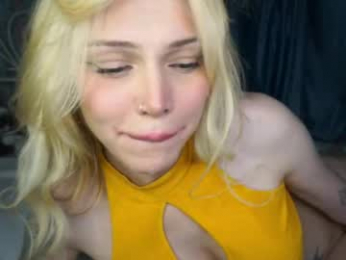 touch_me_if_you_can webcam chaturbate model stream image