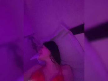 Loveshope webcam model stream image