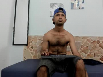 pitu_55 webcam model stream image