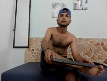 pitu_55 webcam model stream image