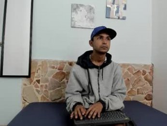pitu_55 webcam chaturbate model stream image
