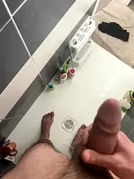 groschibre40100 webcam model stream image