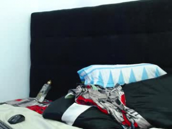 kevinhoo_ webcam model stream image