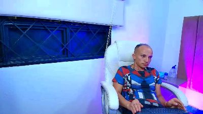 DaddyPoweer webcam model stream image