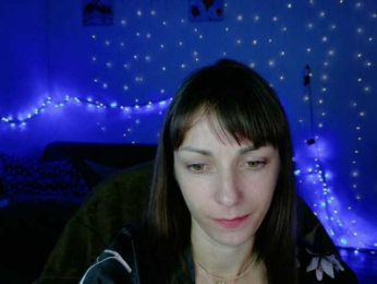 Lady-Caroline webcam model stream image