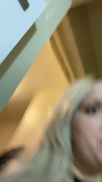 Kelkelly webcam model stream image